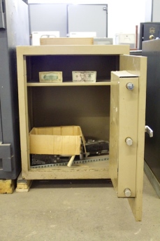 3024 Amsec C Rate Steel Plate Security Safe